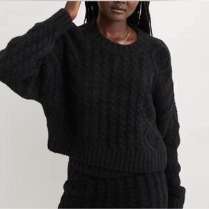 Aerie Buttercream Cropped Cable Knit Sweater NWT medium
